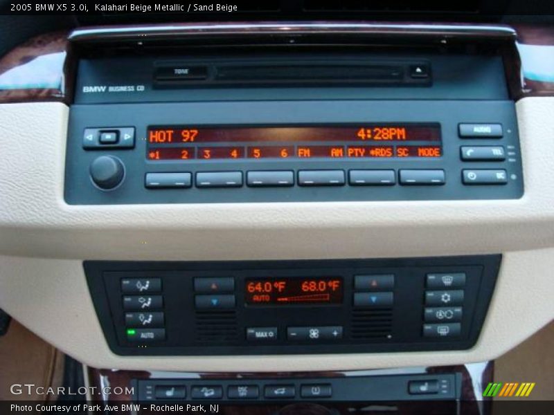 Kalahari Beige Metallic / Sand Beige 2005 BMW X5 3.0i