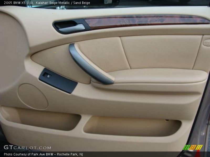 Kalahari Beige Metallic / Sand Beige 2005 BMW X5 3.0i