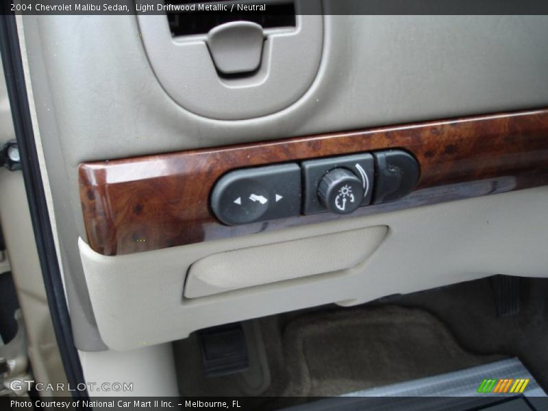 Light Driftwood Metallic / Neutral 2004 Chevrolet Malibu Sedan