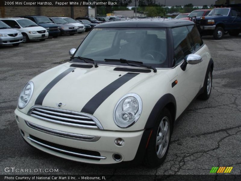 Pepper White / Black/Panther Black 2006 Mini Cooper Hardtop