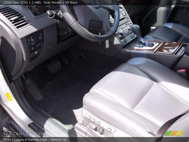 Silver Metallic / Off Black 2008 Volvo XC90 3.2 AWD