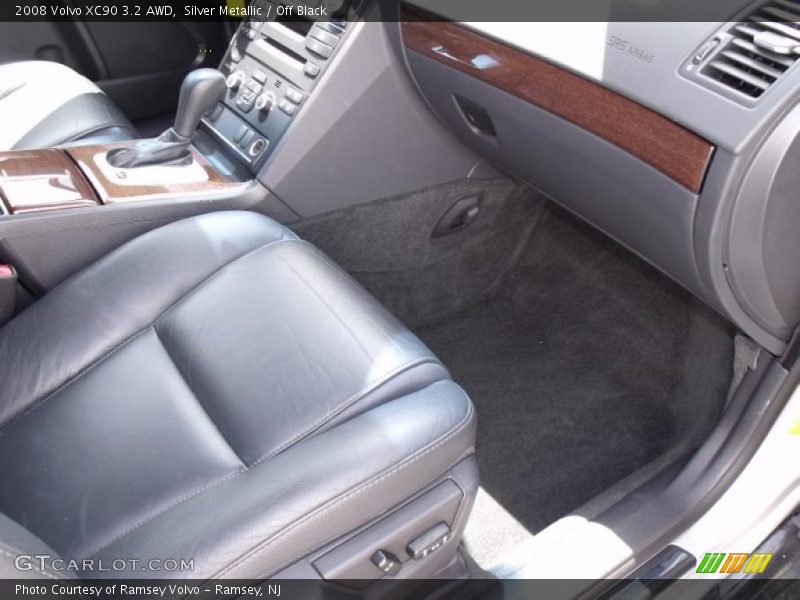 Silver Metallic / Off Black 2008 Volvo XC90 3.2 AWD