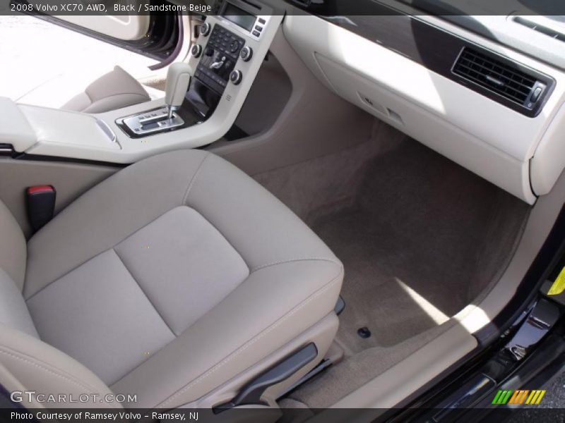 Black / Sandstone Beige 2008 Volvo XC70 AWD