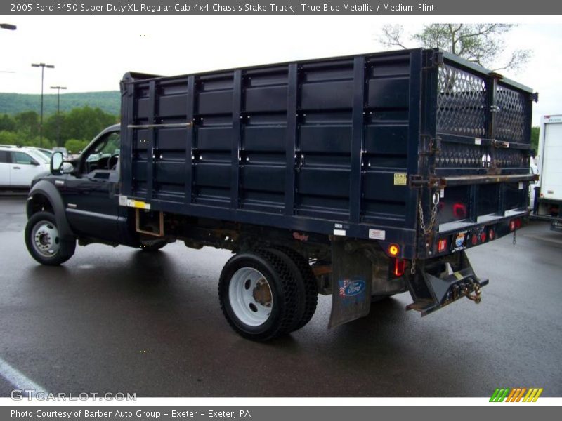 True Blue Metallic / Medium Flint 2005 Ford F450 Super Duty XL Regular Cab 4x4 Chassis Stake Truck