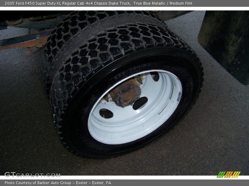 True Blue Metallic / Medium Flint 2005 Ford F450 Super Duty XL Regular Cab 4x4 Chassis Stake Truck
