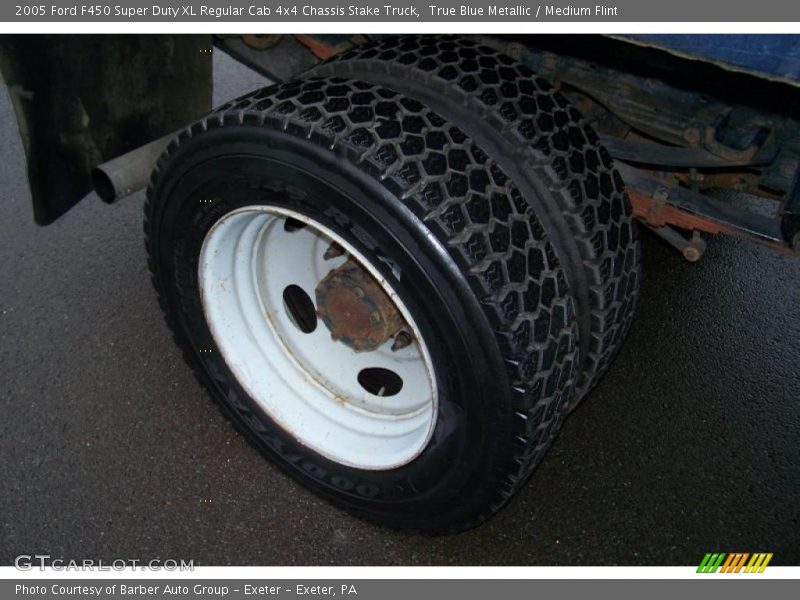True Blue Metallic / Medium Flint 2005 Ford F450 Super Duty XL Regular Cab 4x4 Chassis Stake Truck