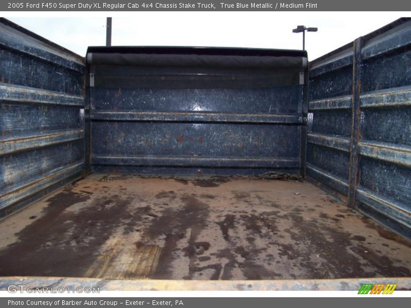 True Blue Metallic / Medium Flint 2005 Ford F450 Super Duty XL Regular Cab 4x4 Chassis Stake Truck