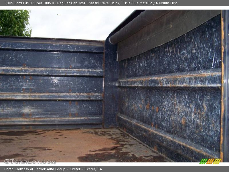 True Blue Metallic / Medium Flint 2005 Ford F450 Super Duty XL Regular Cab 4x4 Chassis Stake Truck