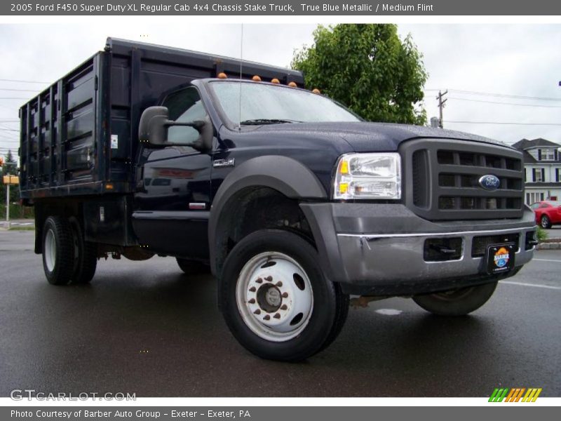 True Blue Metallic / Medium Flint 2005 Ford F450 Super Duty XL Regular Cab 4x4 Chassis Stake Truck