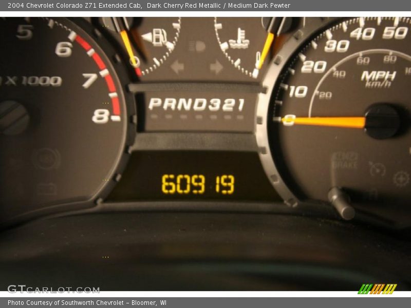 Dark Cherry Red Metallic / Medium Dark Pewter 2004 Chevrolet Colorado Z71 Extended Cab