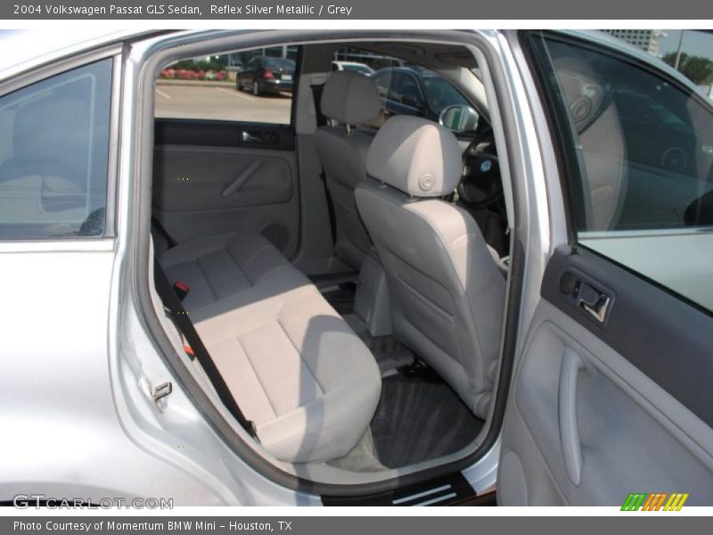 Reflex Silver Metallic / Grey 2004 Volkswagen Passat GLS Sedan