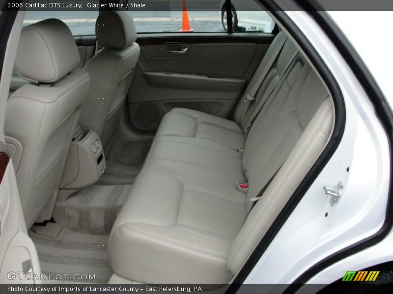 Glacier White / Shale 2006 Cadillac DTS Luxury