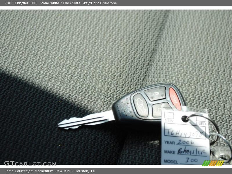 Stone White / Dark Slate Gray/Light Graystone 2006 Chrysler 300