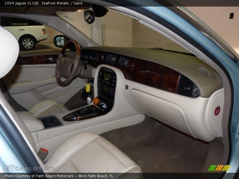 Seafrost Metallic / Sand 2004 Jaguar XJ XJ8
