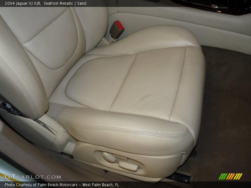 Seafrost Metallic / Sand 2004 Jaguar XJ XJ8
