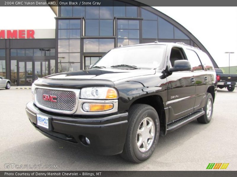 Onyx Black / Stone Gray 2004 GMC Yukon Denali AWD