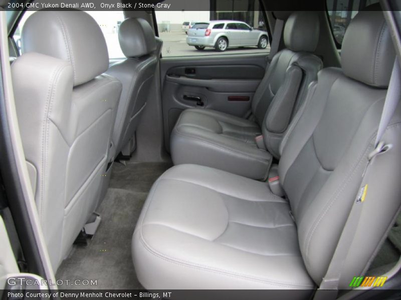 Onyx Black / Stone Gray 2004 GMC Yukon Denali AWD