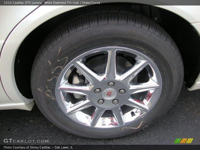 White Diamond Tri-coat / Shale/Cocoa 2010 Cadillac DTS Luxury