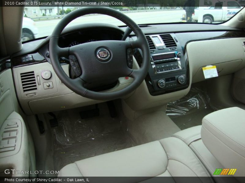 White Diamond Tri-coat / Shale/Cocoa 2010 Cadillac DTS Luxury