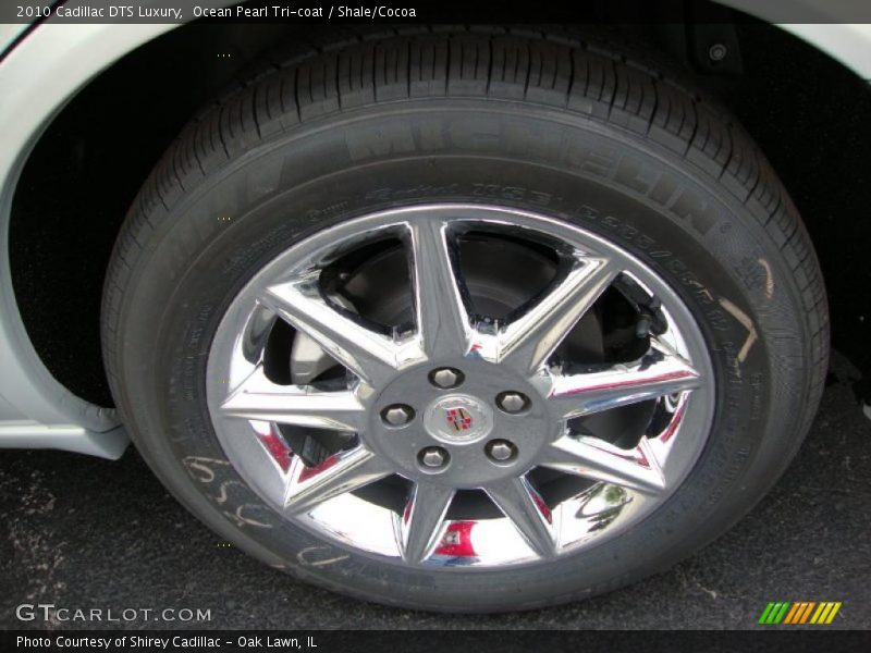 Ocean Pearl Tri-coat / Shale/Cocoa 2010 Cadillac DTS Luxury
