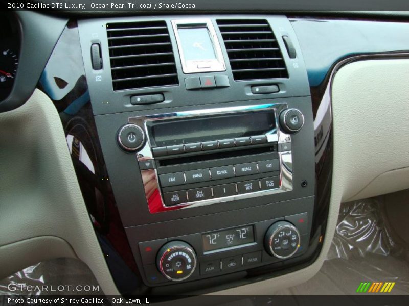 Ocean Pearl Tri-coat / Shale/Cocoa 2010 Cadillac DTS Luxury