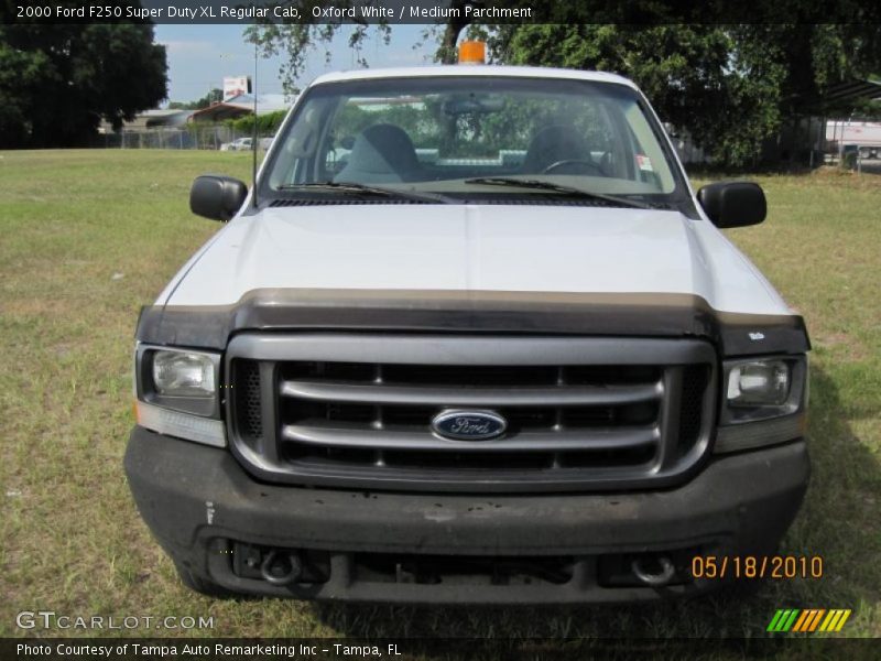 Oxford White / Medium Parchment 2000 Ford F250 Super Duty XL Regular Cab