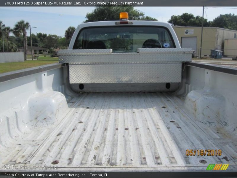 Oxford White / Medium Parchment 2000 Ford F250 Super Duty XL Regular Cab