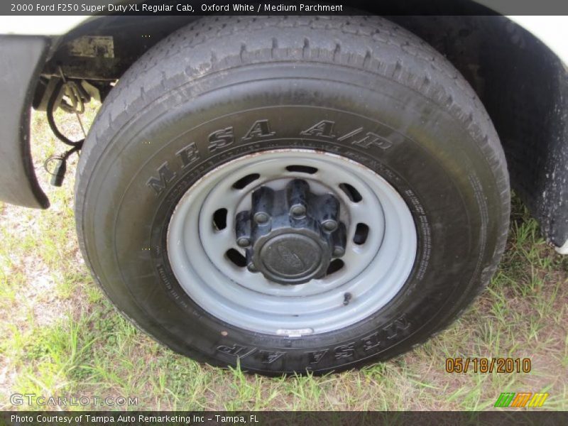 Oxford White / Medium Parchment 2000 Ford F250 Super Duty XL Regular Cab