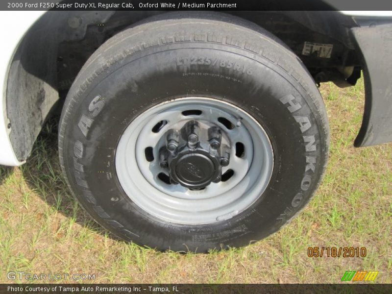 Oxford White / Medium Parchment 2000 Ford F250 Super Duty XL Regular Cab