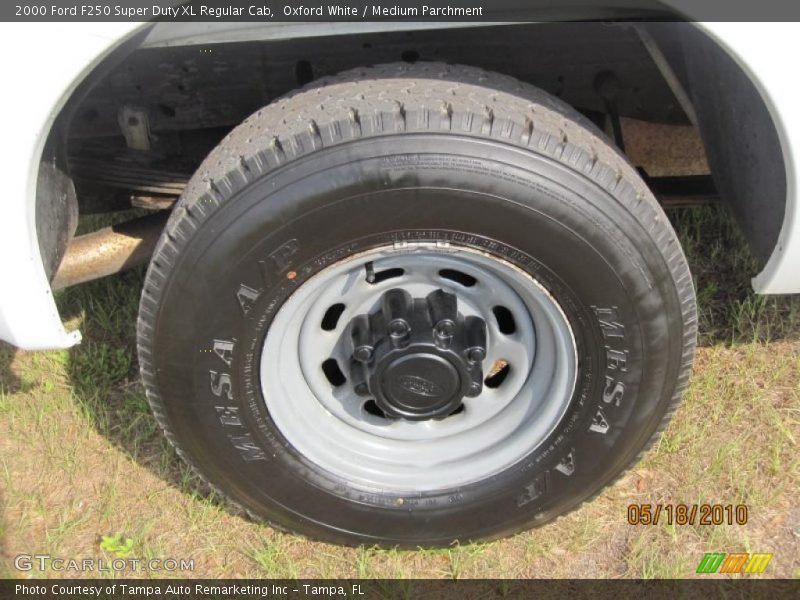 Oxford White / Medium Parchment 2000 Ford F250 Super Duty XL Regular Cab