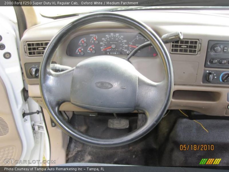 Oxford White / Medium Parchment 2000 Ford F250 Super Duty XL Regular Cab