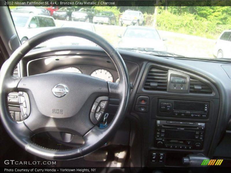 Bronzed Gray Metallic / Charcoal 2002 Nissan Pathfinder SE 4x4