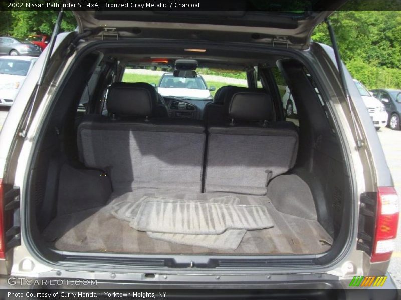 Bronzed Gray Metallic / Charcoal 2002 Nissan Pathfinder SE 4x4