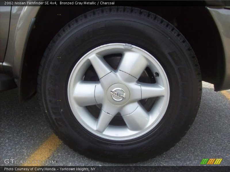Bronzed Gray Metallic / Charcoal 2002 Nissan Pathfinder SE 4x4