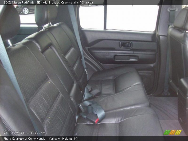 Bronzed Gray Metallic / Charcoal 2002 Nissan Pathfinder SE 4x4