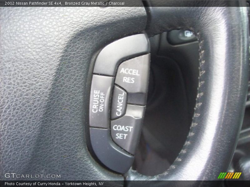 Bronzed Gray Metallic / Charcoal 2002 Nissan Pathfinder SE 4x4