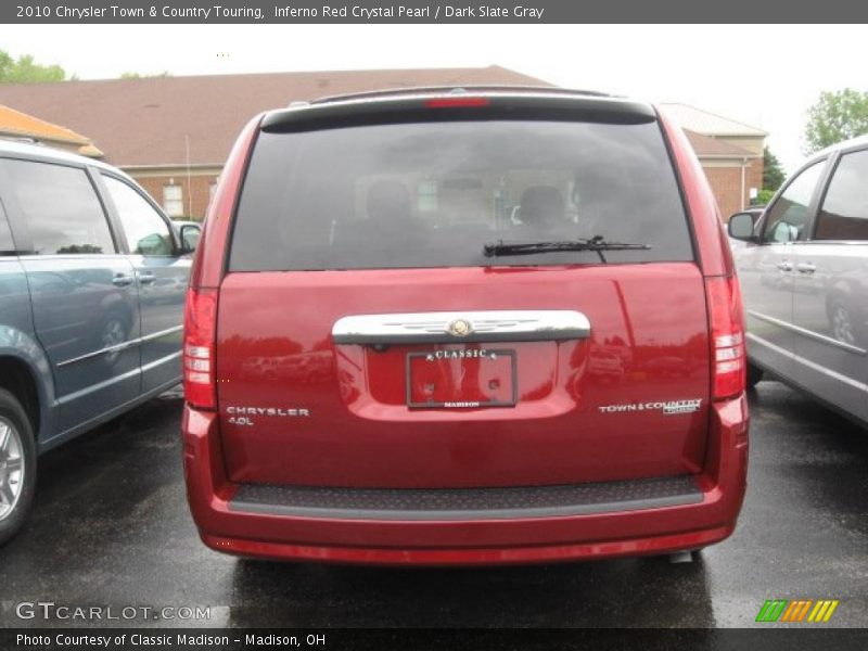 Inferno Red Crystal Pearl / Dark Slate Gray 2010 Chrysler Town & Country Touring