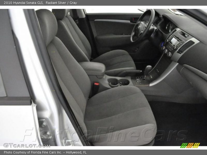 Radiant Silver / Gray 2010 Hyundai Sonata GLS