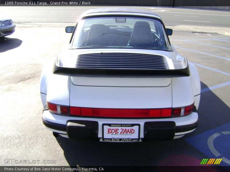 Grand Prix White / Black 1988 Porsche 911 Targa