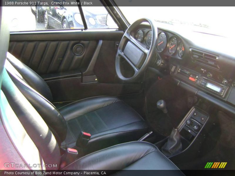 Grand Prix White / Black 1988 Porsche 911 Targa