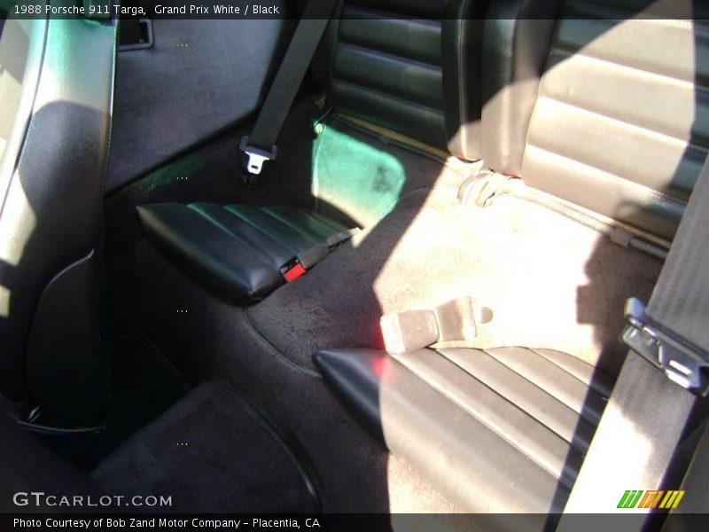 Grand Prix White / Black 1988 Porsche 911 Targa