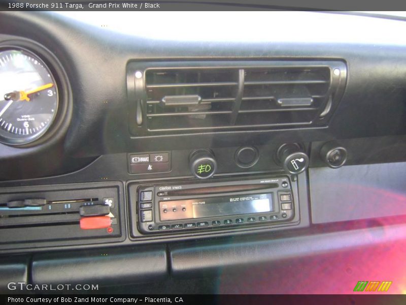 Grand Prix White / Black 1988 Porsche 911 Targa