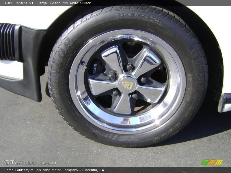 Grand Prix White / Black 1988 Porsche 911 Targa