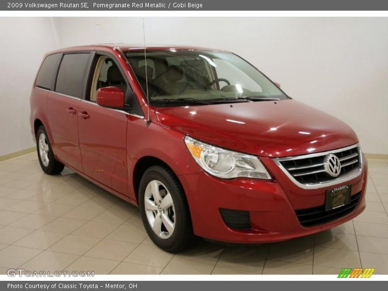 Pomegranate Red Metallic / Gobi Beige 2009 Volkswagen Routan SE