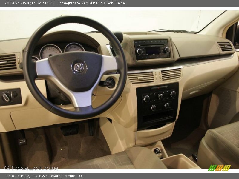 Pomegranate Red Metallic / Gobi Beige 2009 Volkswagen Routan SE