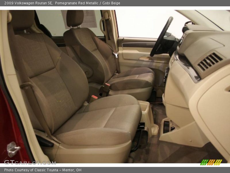 Pomegranate Red Metallic / Gobi Beige 2009 Volkswagen Routan SE