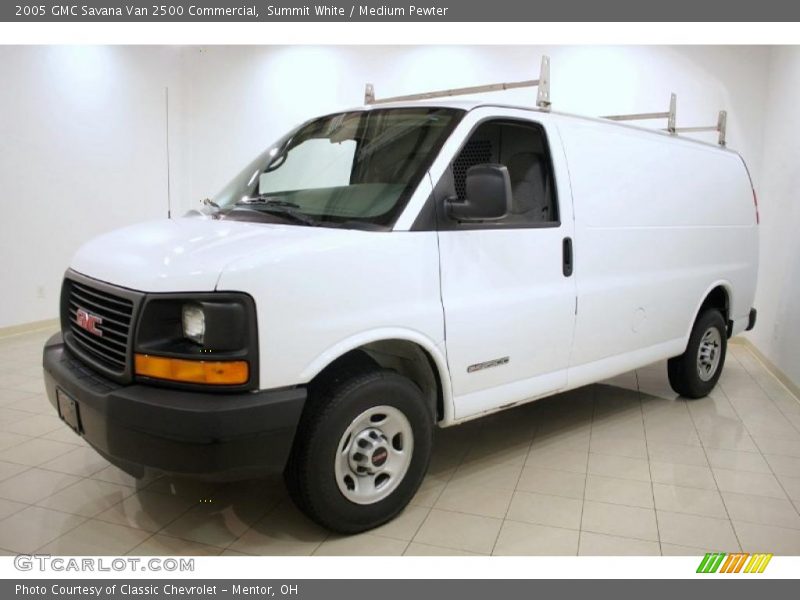 Summit White / Medium Pewter 2005 GMC Savana Van 2500 Commercial