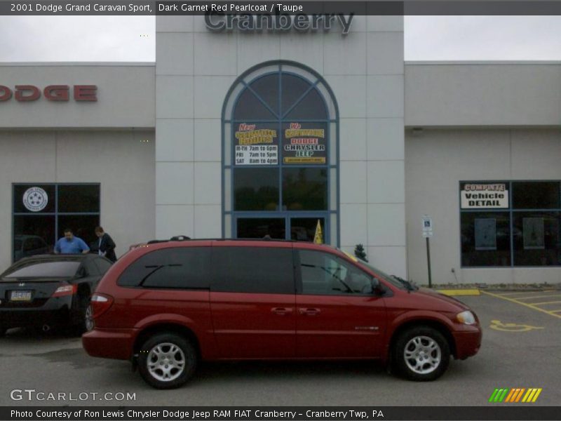 Dark Garnet Red Pearlcoat / Taupe 2001 Dodge Grand Caravan Sport
