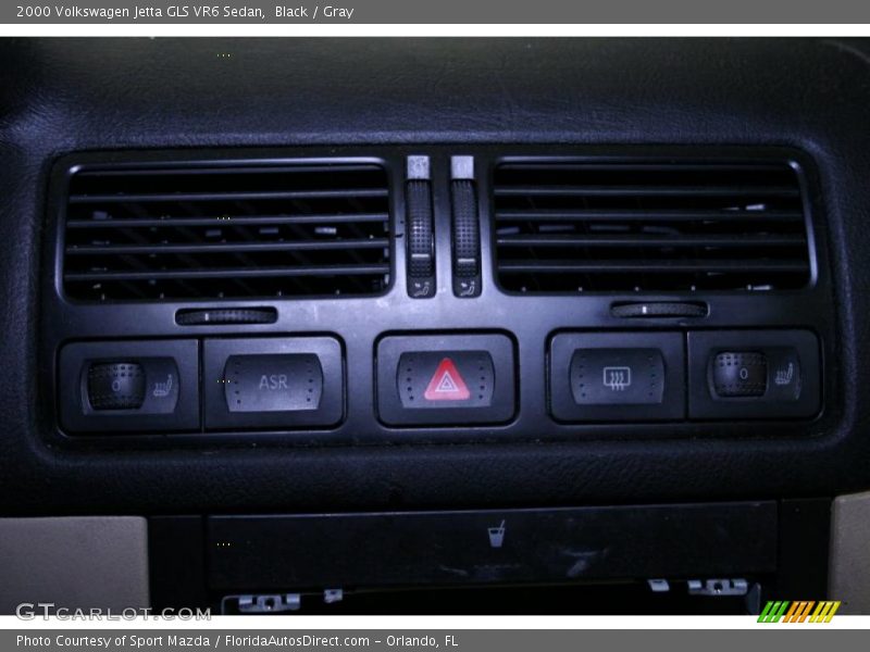 Black / Gray 2000 Volkswagen Jetta GLS VR6 Sedan