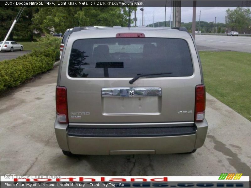 Light Khaki Metallic / Dark Khaki/Medium Khaki 2007 Dodge Nitro SLT 4x4